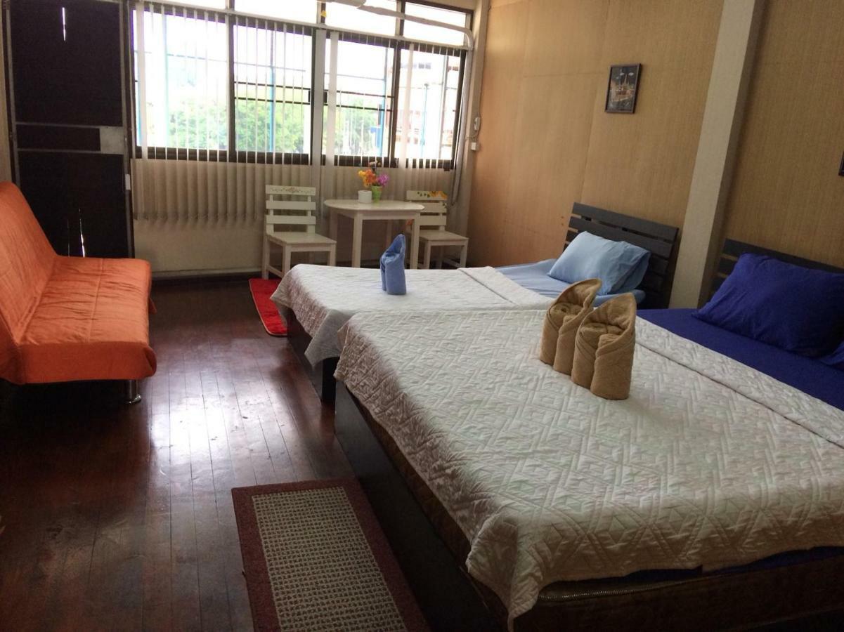 Changphuakgate Guesthouse Chiang Mai Eksteriør bilde