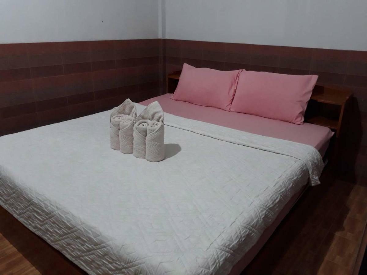 Changphuakgate Guesthouse Chiang Mai Eksteriør bilde